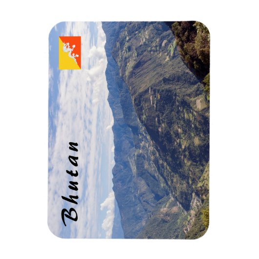 ブータンの平和な東山 – ヒマラヤ マグネット (縦)