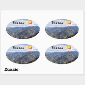 ブータンの平和な東山 – ヒマラヤ 楕円形シール (シート)