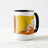 ブータン国旗のマグカップ マグカップ (正面右)