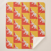 ブータン国旗を持つ愛国的シェルパ毛布 シェルパブランケット (正面)