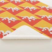 ブータン国旗を持つ愛国的シェルパ毛布 シェルパブランケット (3/4)