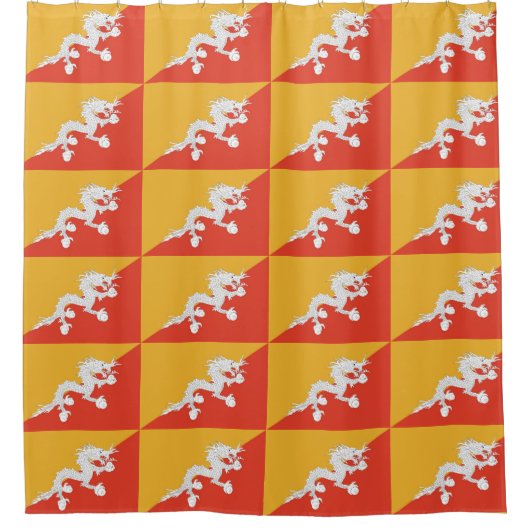 ブータン国旗を掲げたシャワーカーテン シャワーカーテン (正面)