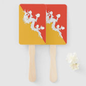 ブータン国旗を掲げたハンドファン ハンドファン (正面&裏面)