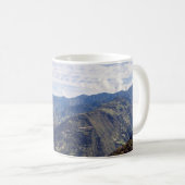 ブータン ヒマラヤの東の山々 コーヒーマグカップ (正面右)