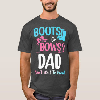 ブーツまたは弓パパ性妊娠の発表 Tシャツ