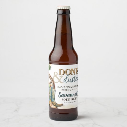 ブーツアンドバブルカントリー女性のカーボーイウェスタン誕生日 ビールラベル (正面)