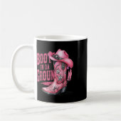 ブーツオンザグランド踊りウェスタン女性のカーボーイカウンター コーヒーマグカップ (左)