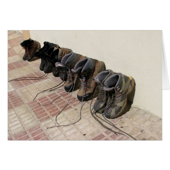 ブーツカードのハイキング (正面横)