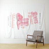 ブーツ&バブーブリーウェスタン女性のカーボーイピンクブライダルシャワー タペストリー (インサイチュ(横))