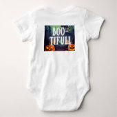 ブーティフルハロウィーンベビージャージーボディスーツ ベビーボディスーツ (裏面)