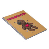 ブードゥー人形 – ハロウィーン玩具 ノートブック (右側)