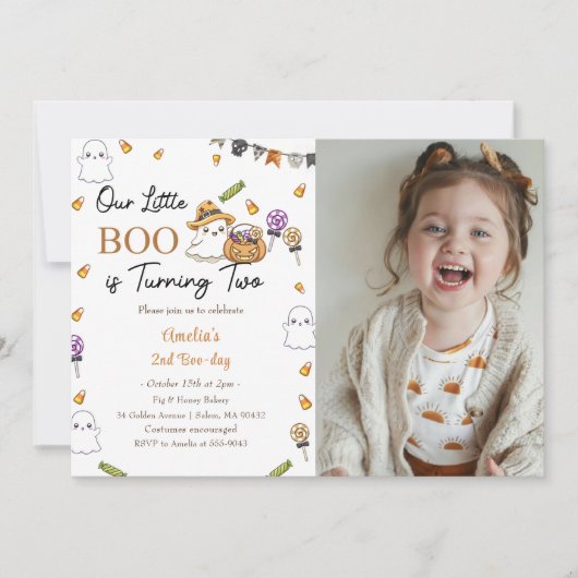 ブー誕生日私たちの小さなブーは2つの写真を回している 招待状 (正面)