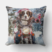 ブrittany スパニエル犬のバイクに乗るクリスマス クッション (正面)