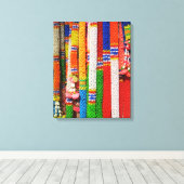 プアンマライ – タイフローラガーランド キャンバスプリント (インサイチュ (ウッドフロア))