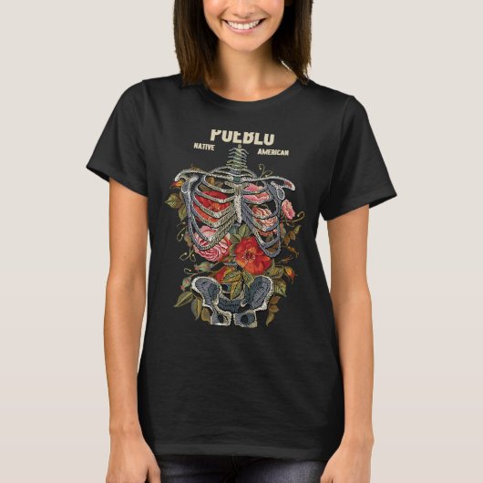 プエブロアメリカ先住民部族インディジナスBOHOトライバ Tシャツ (正面)