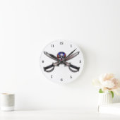 プエルトリカ国旗 – スカルと交差した剣 ラウンド壁時計 (ホーム)