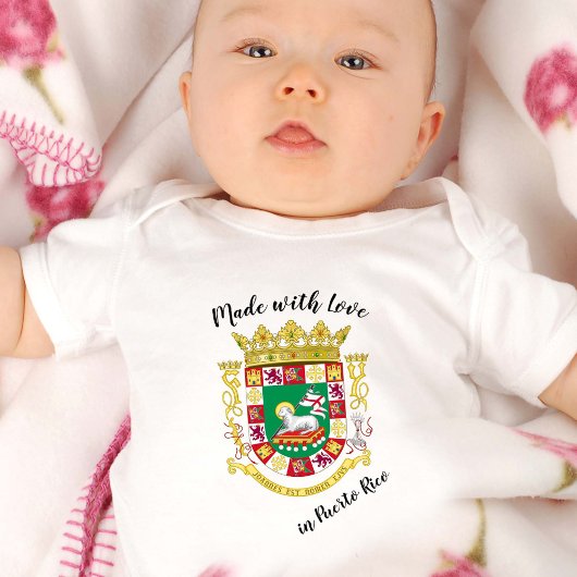 プエルトリコで愛で作られた/プエルト県旗 ベビーボディスーツ