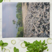 プナルウブラックサンドビーチハワイビッグアイランド キッチンタオル (折り畳み)