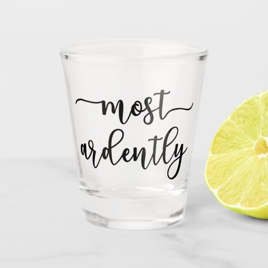 プライドと偏見ダーシー氏 – 最も熱心に私 ショットグラス (正面)