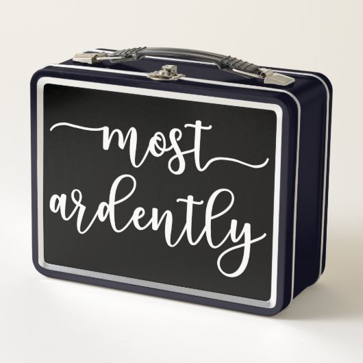 プライドと偏見ダーシー氏 – 最も熱心に私 メタルランチボックス (正面)