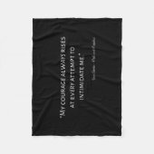 プライドと偏見引用文I フリースブランケット (正面)