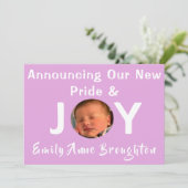 プライドと喜び赤ちゃん女の子の写真の誕生のお知らせ 招待状 (スタンド正面)