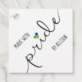 プライドの気持ちを込めたレインボーハート タイポグラフィーのギフトタグ フェイバータグ (正面)