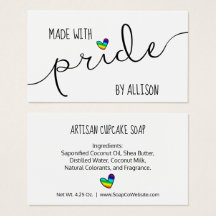 プライドを込めて作られた虹色のハートのLGBTQギフトタグ