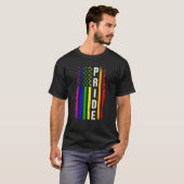 プライドゲイ米国国旗レトロLGBTトランスジェンダー認識度 Tシャツ (正面フル)
