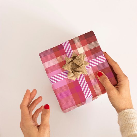 プライドタータンチェックモダンクリスマスホットピンク、サーモン ラッピングペーパー