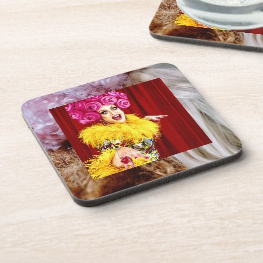 プライドドラッグクイーン懸命プラスチックコースター – 6のセット コースター (左側)