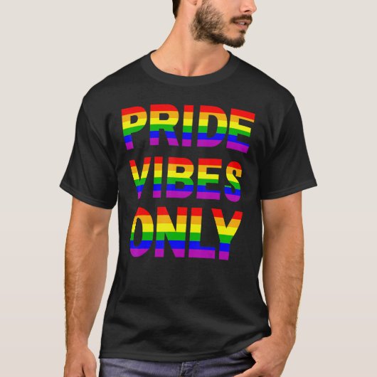 プライドビーブのみLGBTQIAラブサポートメンズウィメンズボー Tシャツ (正面)