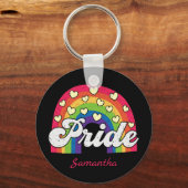 プライドレインボーとハート | LGBTQ キーホルダー (正面)