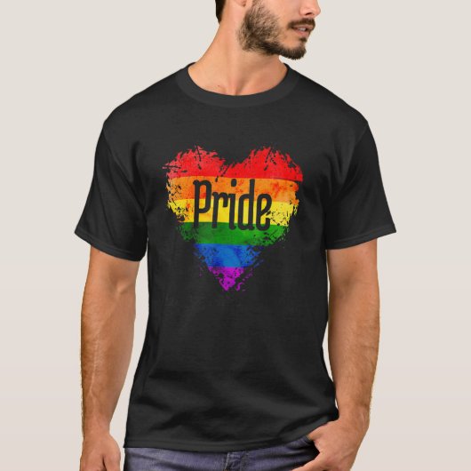 プライドレターハートレインボー動揺してフラッグLgbt Co Tシャツ (正面)