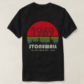 プライド50周年記念ストーンウォール1969は暴動だった Tシャツ (デザイン正面)