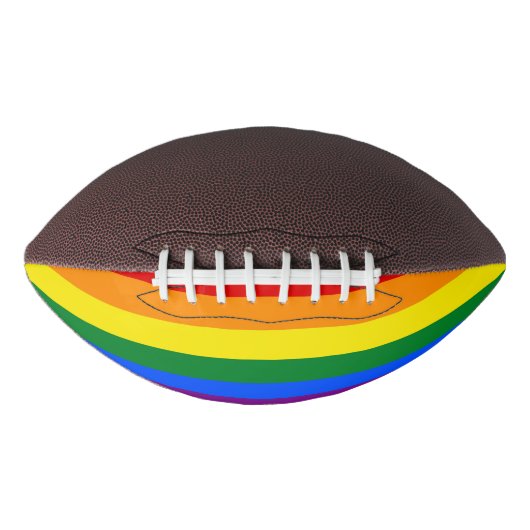 プライドLGBTの旗との愛国心が強いアメリカン・フットボール アメリカンフットボール (正面)