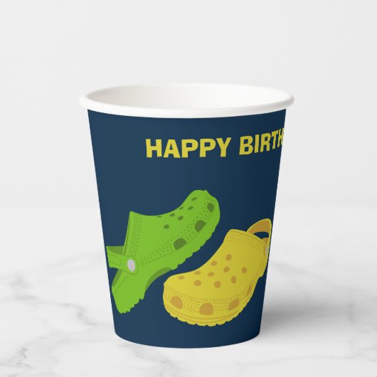 プラスチックシューズのコラージュ海軍ブルーバースデーパーティー 紙コップ (正面)