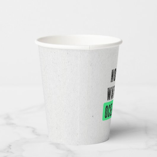 「プラスチック波なし、海のみ節約」タイポグラフィ 紙コップ (右)