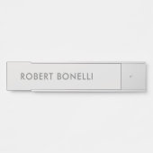 プラチユニークナモダングレイのミニマル サインプレート (正面)