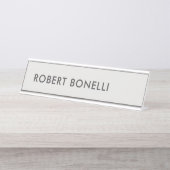 プラチユニークナモダングレイのミニマル デスクネームプレート (正面)