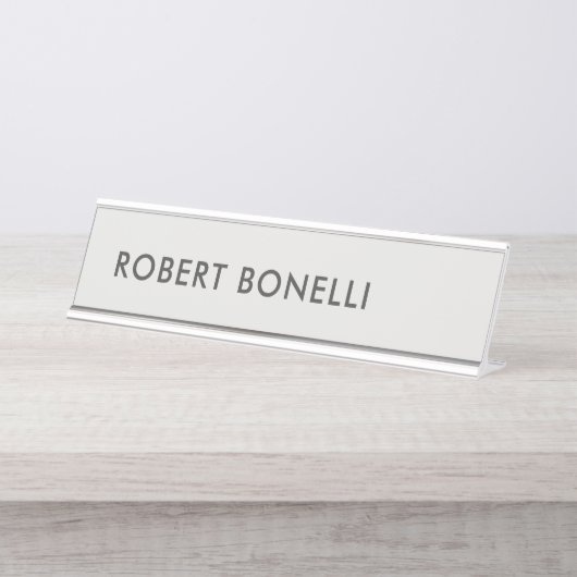 プラチユニークナモダングレイのミニマル デスクネームプレート (正面)