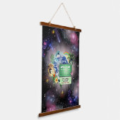 プラネットアース・ウッドのトップウォールタペストリーへようこそ 吊り下げ型タペストリー (傾斜あり)