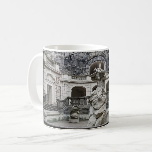 プラハのネプチューン像の噴水 コーヒーマグカップ (正面左)