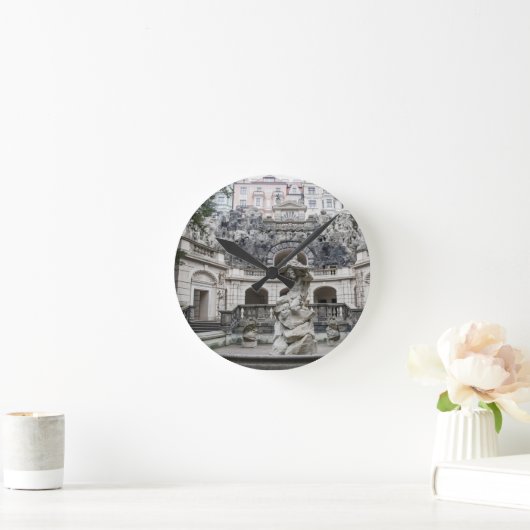 プラハの海王星の像を持つ泉 ラウンド壁時計 (ホーム)