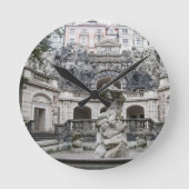 プラハの海王星の像を持つ泉 ラウンド壁時計 (正面)