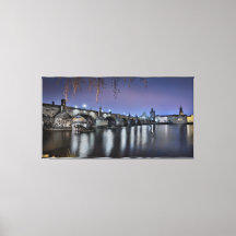 プラハチャールズブリッジアットナイト