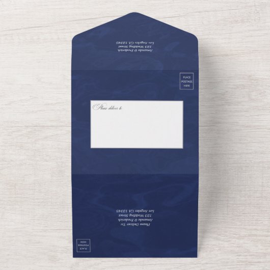 プラムとネイビー結婚ブルーのフローラ オールインワン招待状 (外側)