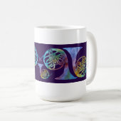 プラムのRainblowの5つのフレンチ・ホルン コーヒーマグカップ (正面右)