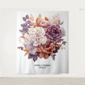 プラム、グレー、カッパー、ダスティーローズの花を飾った結婚式 タペストリー (正面)