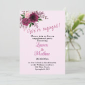 プラム バーガンディー ブラッシュ ピンク フローラルエンゲージメント パーティー I 招待状 (スタンド正面)